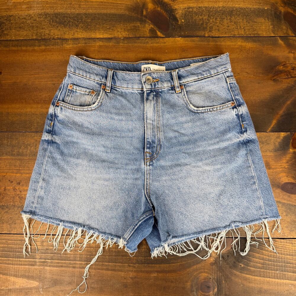 Zara The 90s Bermuda Medium Wash Mom Shorts Cotton Lyocell 4" Inseam Women's 6